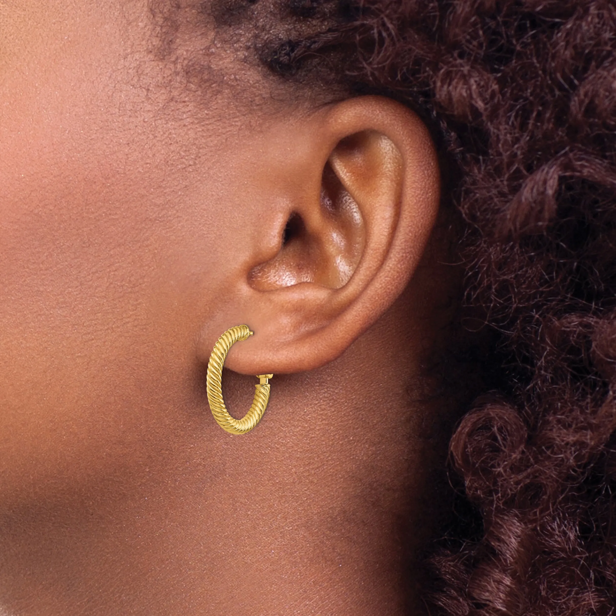 14K Gold Twisted Hoop Earrings with Polished Finish, 21mm Elegant Design