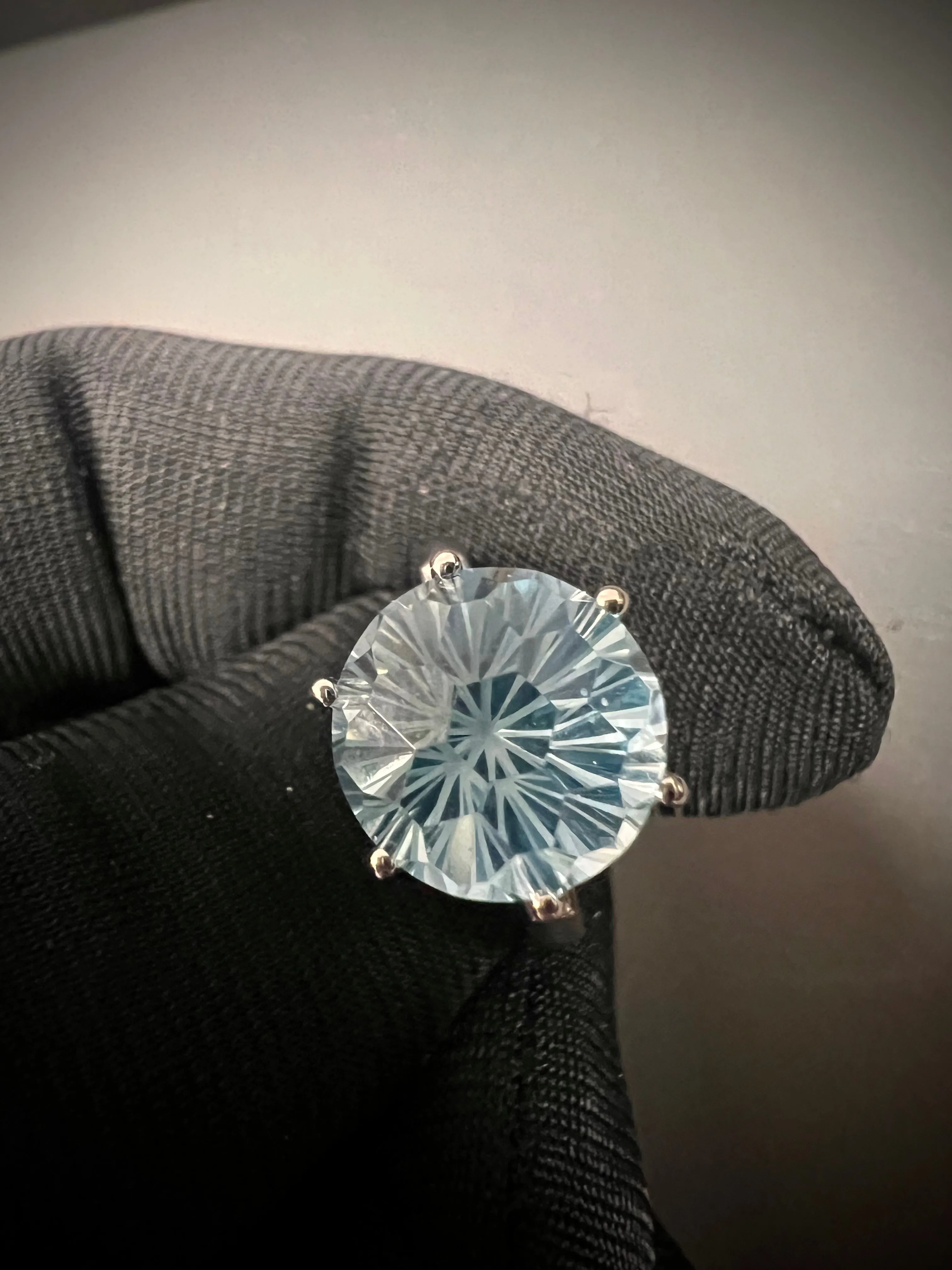 14k White Blue Sapphire Solitaire-4958