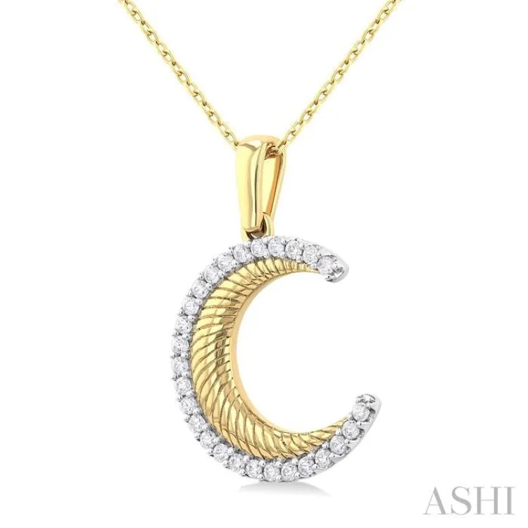 1/5 ctw Spiral Textured Crescent Moon Round Cut Diamond Fashion Pendant With Chain in 10K Yellow Gold