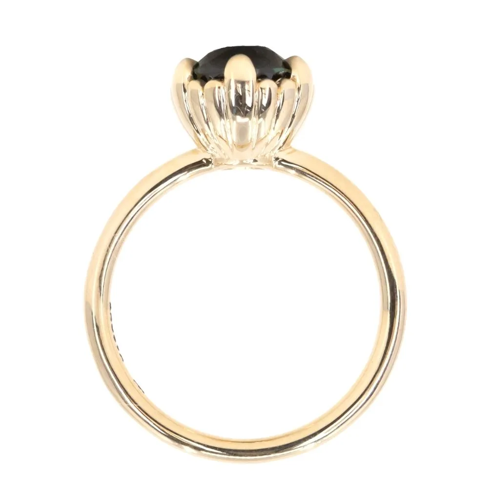 3.07ct Oval Madagascar Scallop Cup Sapphire Solitaire in 14K Yellow Gold
