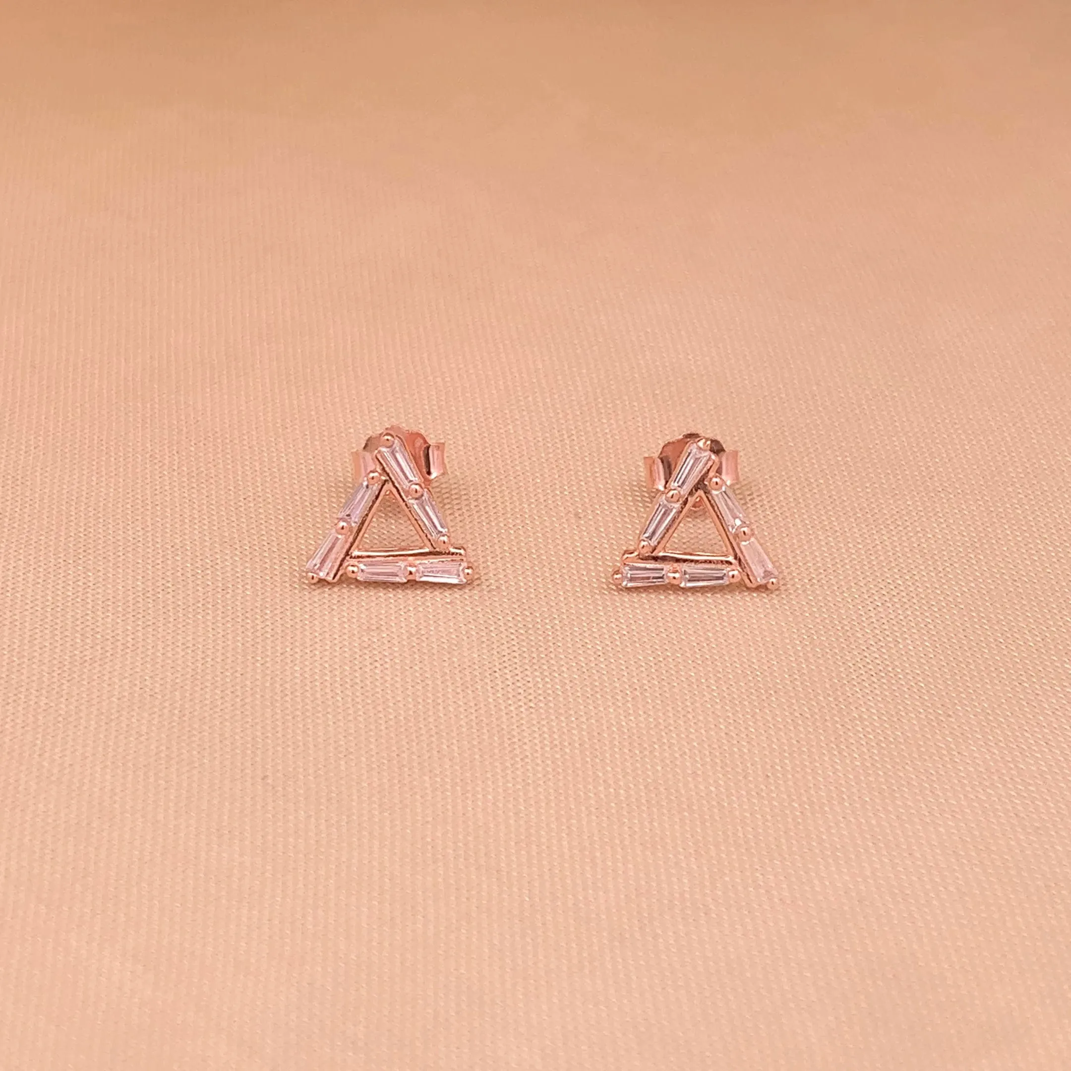 Baguette Triangle Stud Earrings (Pure Silver)