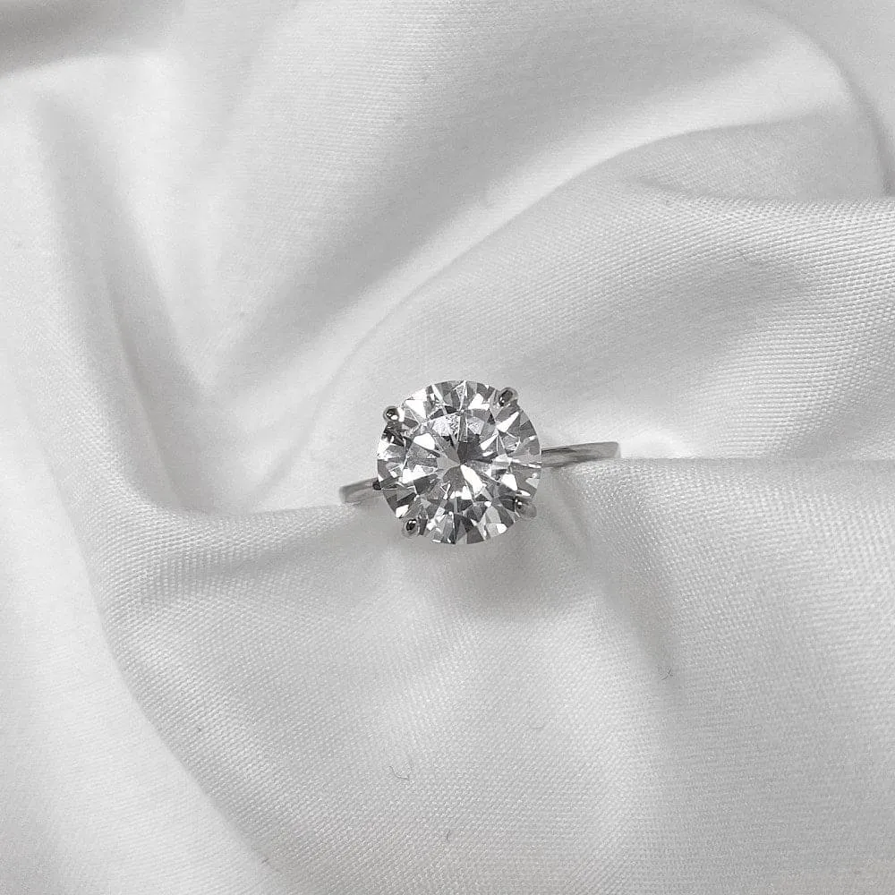 Classic Engagement Ring