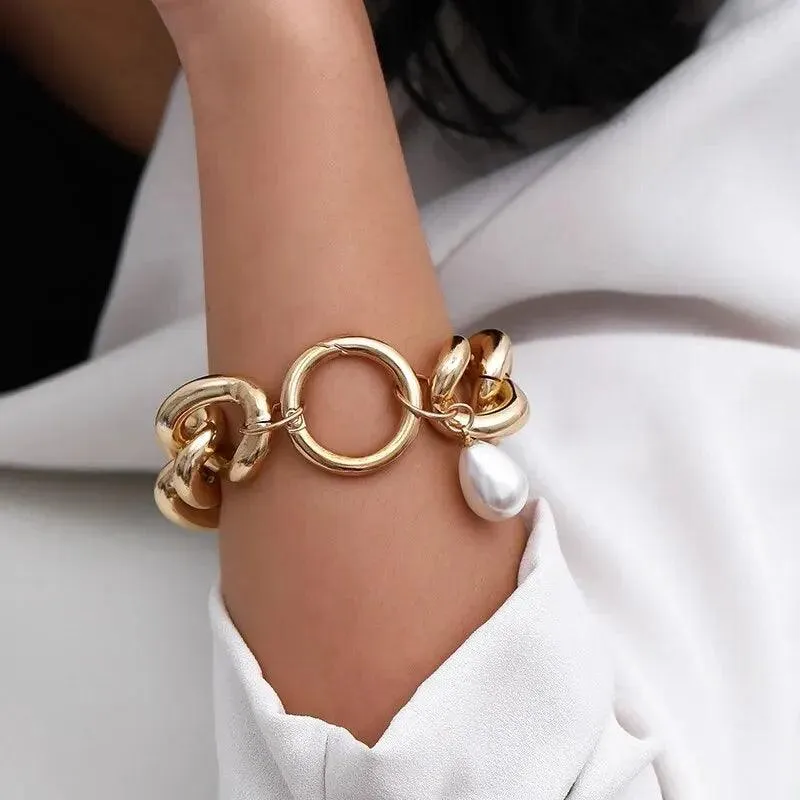 Designer Style Big Chain Pearl Metal Heart Gold Colour Trendy Lovely Charm Bracelets for Women Fashion Jewellery
