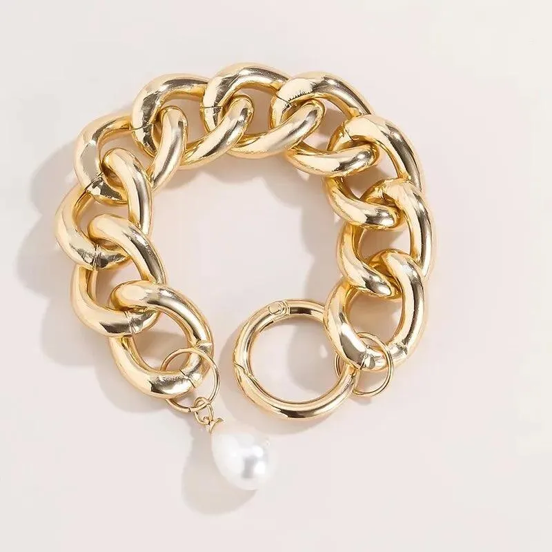 Designer Style Big Chain Pearl Metal Heart Gold Colour Trendy Lovely Charm Bracelets for Women Fashion Jewellery