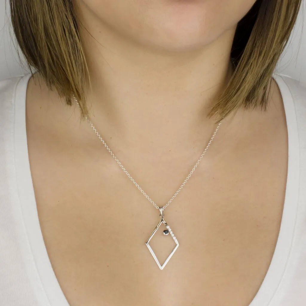 Diamante: Black Spinel & Diamond Necklace