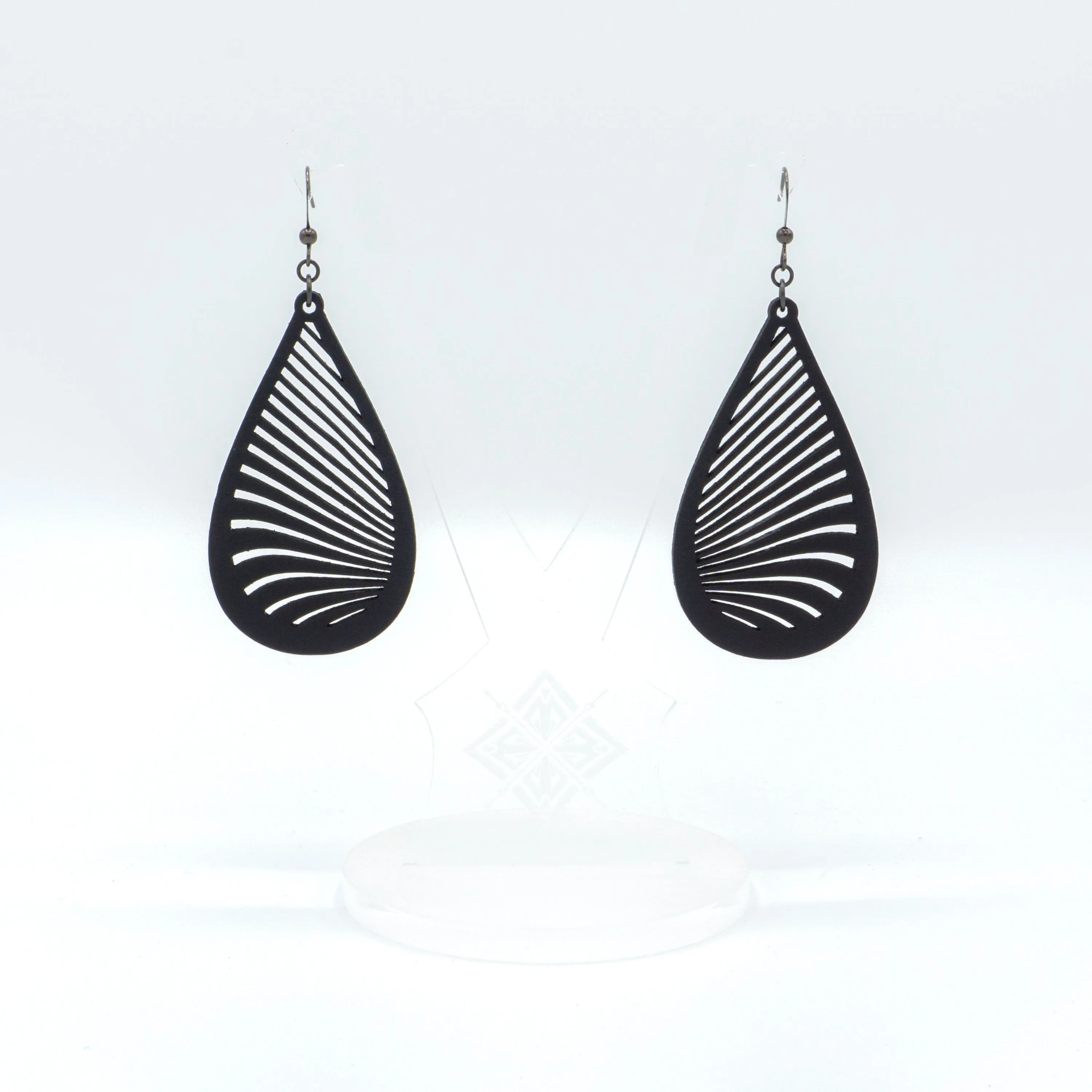Drop 08 [L] // Leather Earrings - Black