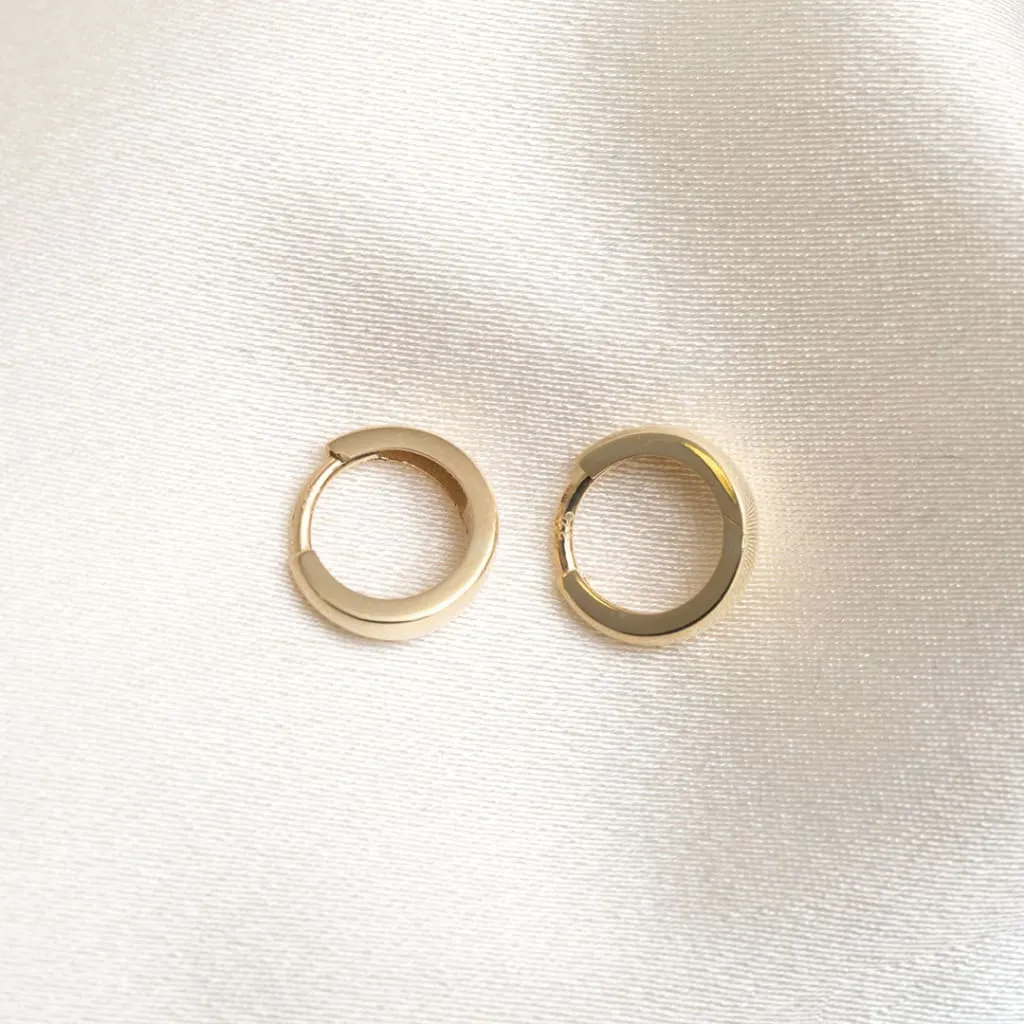Farren Huggie Earrings | 9ct Gold