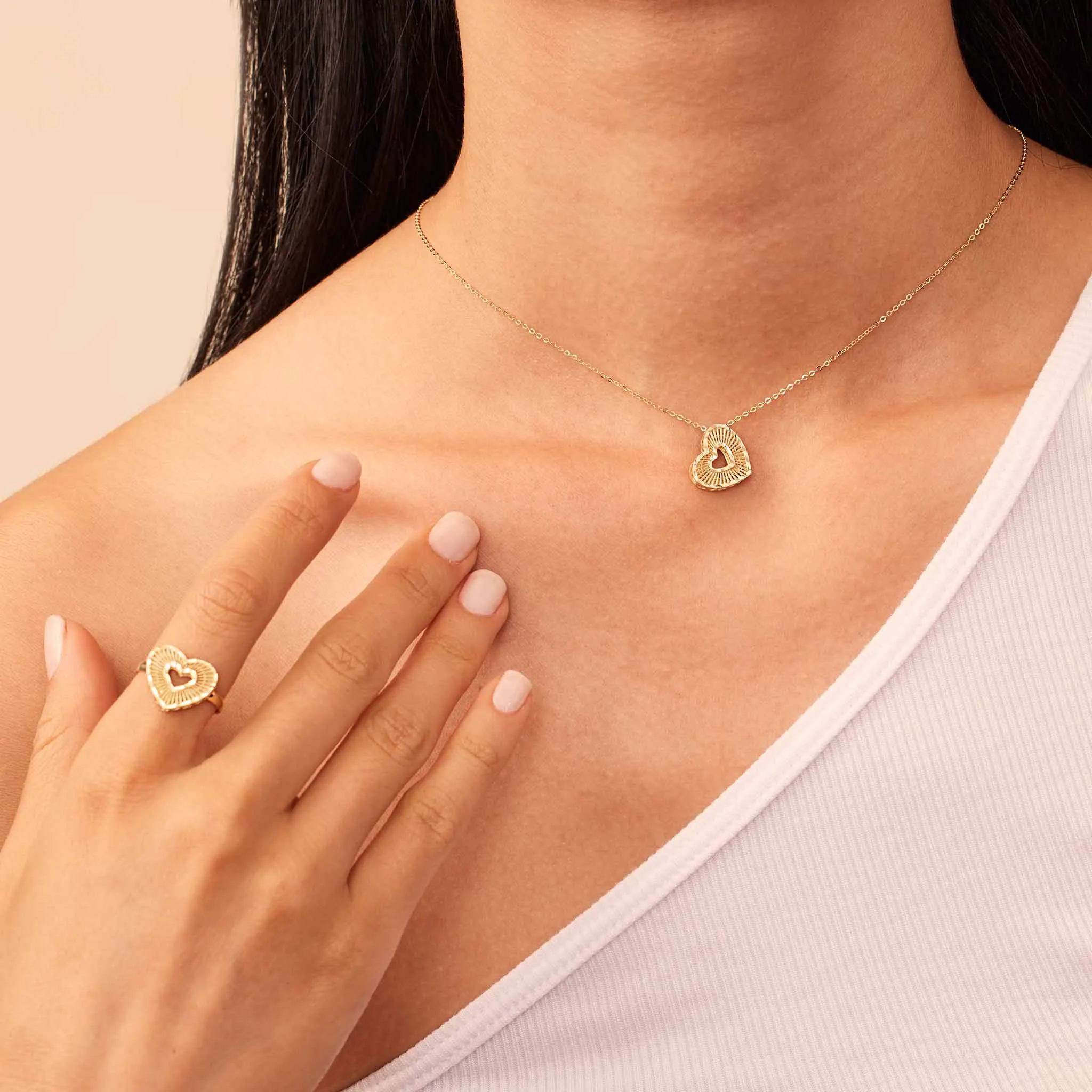 Icon Heart Pendant Necklace