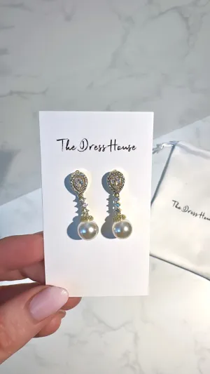 Jasmine - Gold Pearl Earring