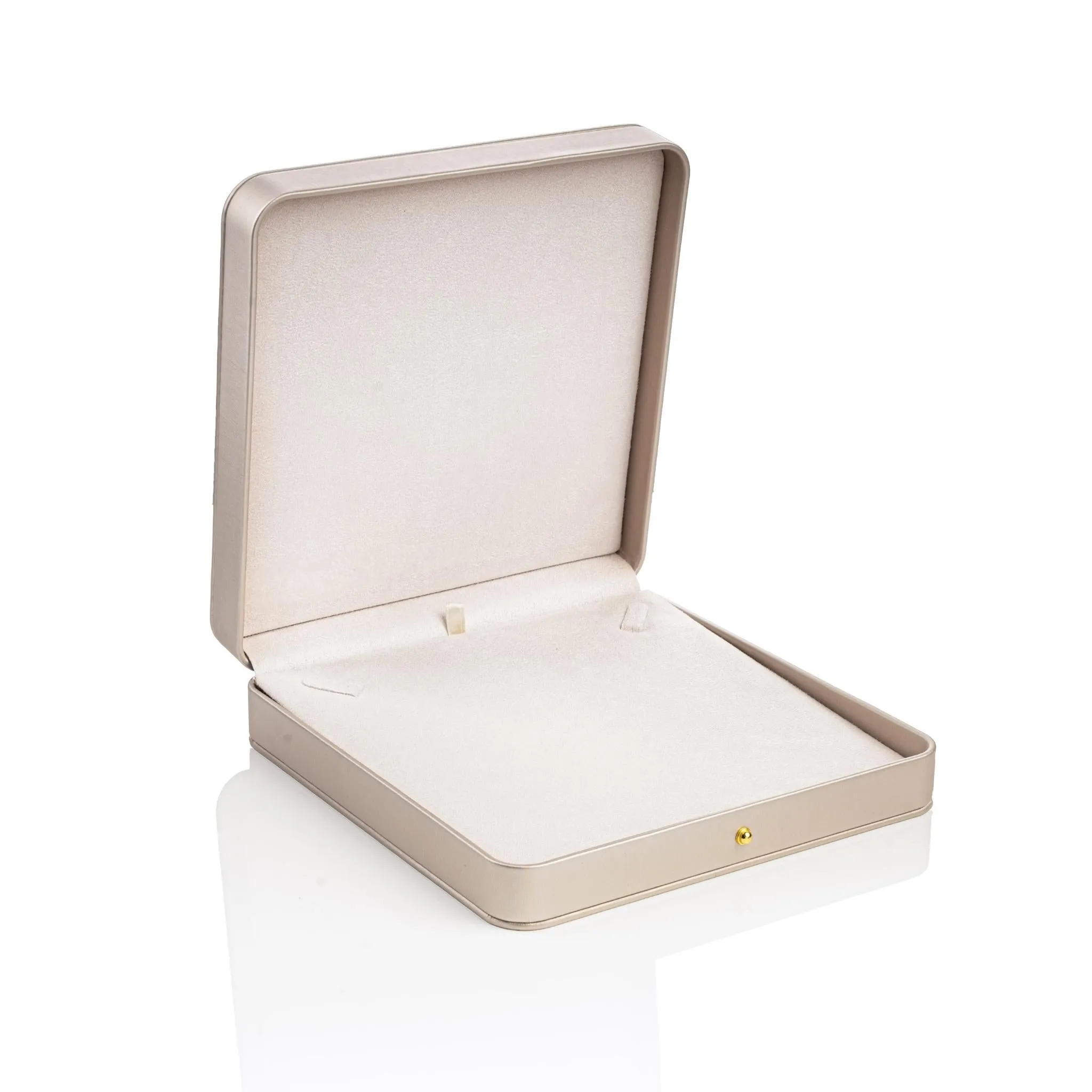 Majestic Pearl Box
