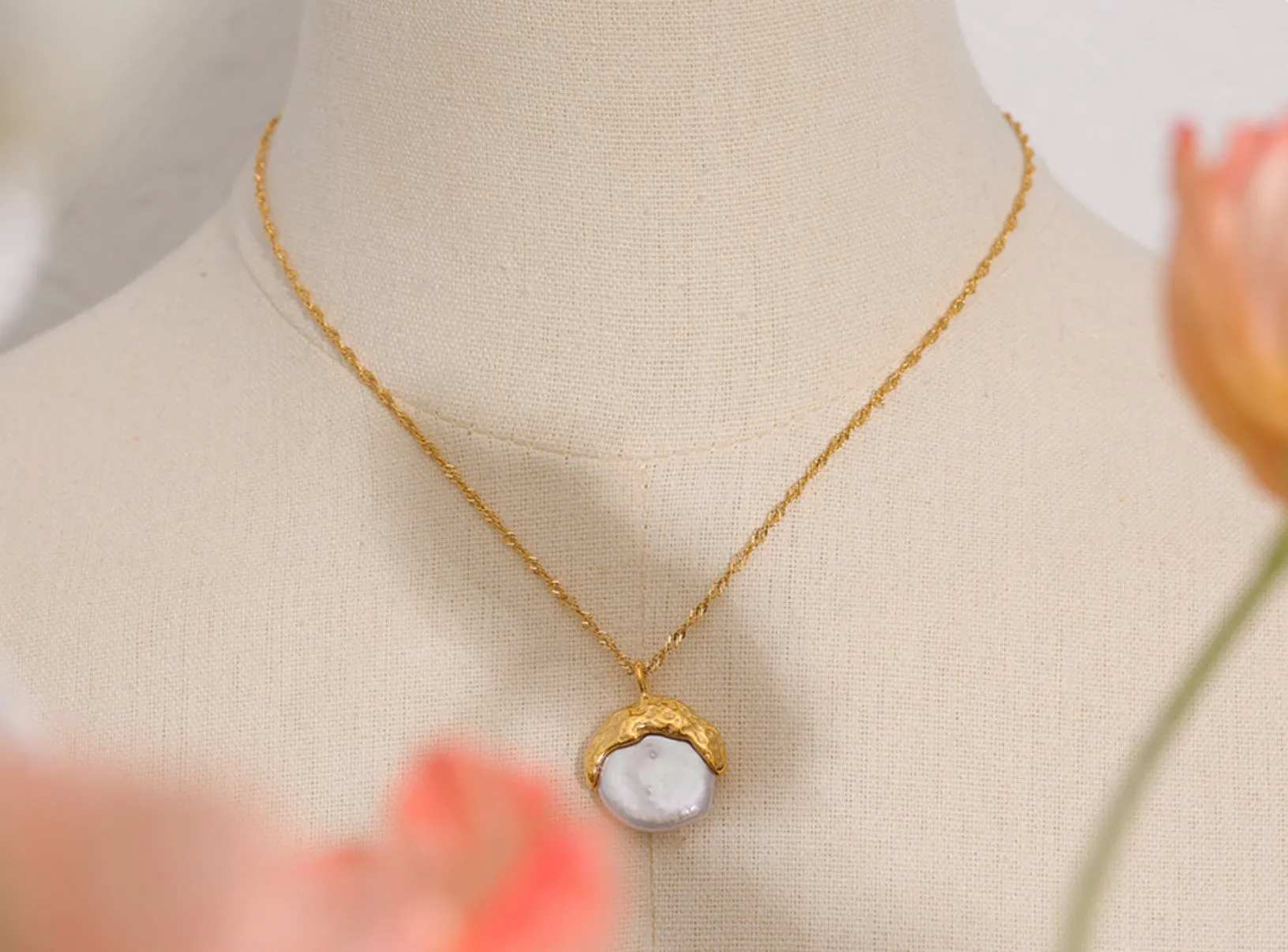 Miran Pearl Pendant - 18K Gold Coated
