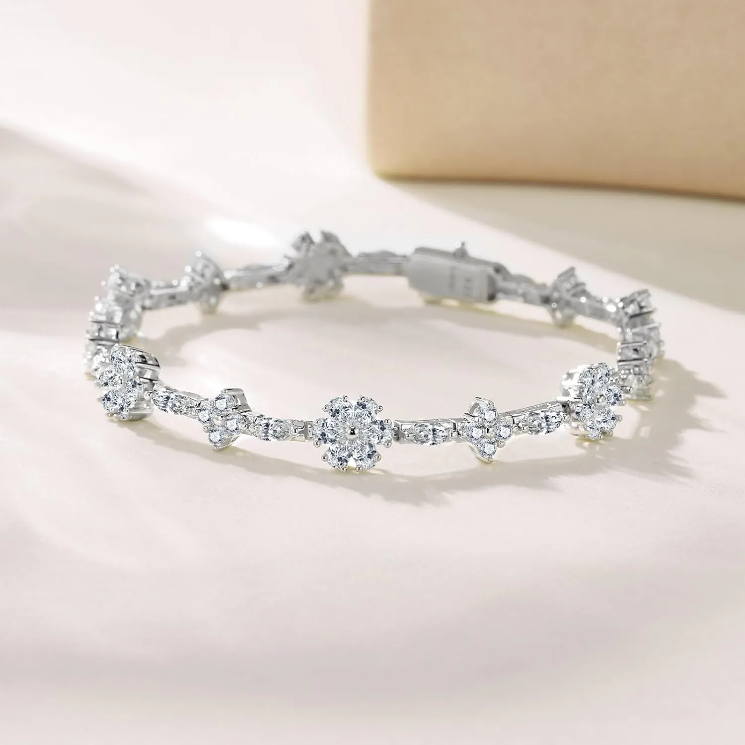 Moissanite Bracelet for Women, 925 Sterling Silver 18K White Gold Plated Flower Bracelet Jewelry, Anniversary Birthday Gifts for Women Wife Girlfriend Mother