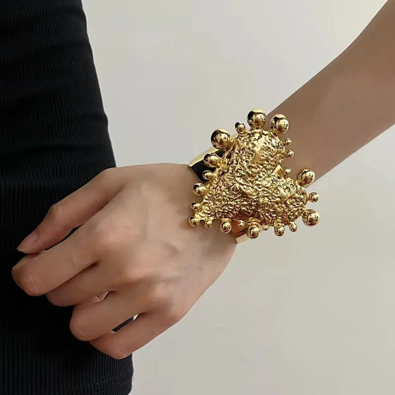 Niche Retro Design Big Heart Love Design Wide Bracelets