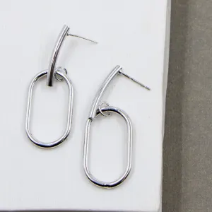 Oval drop earring with sleek vertical bar
