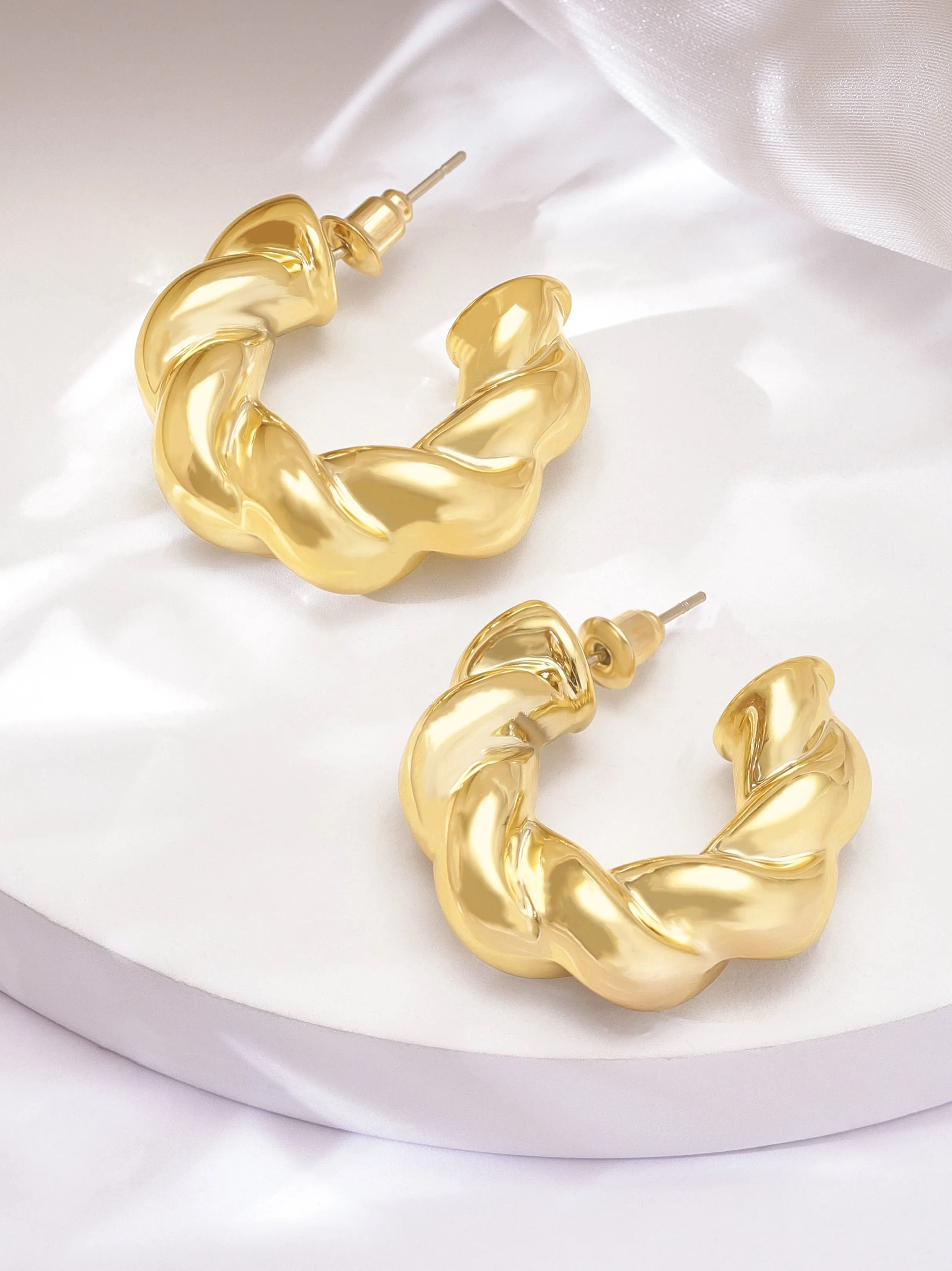 Rubans Voguish Sleek Gold-Plated Hoop Earrings