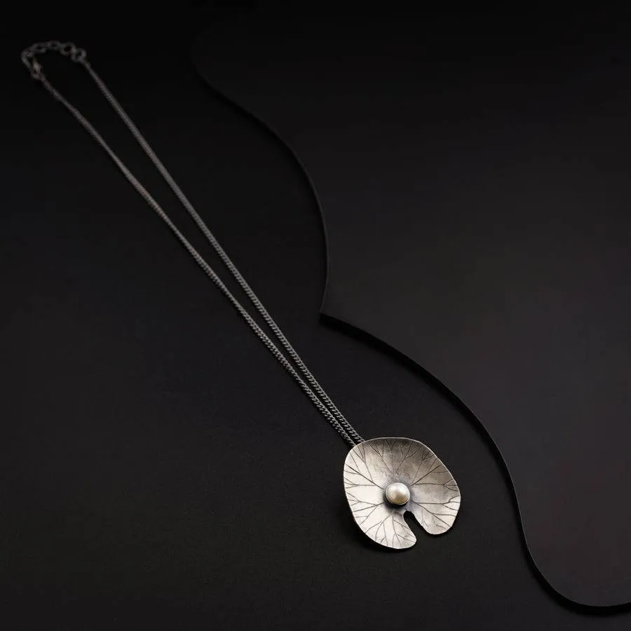 Saroj-Parna Pendant: Big