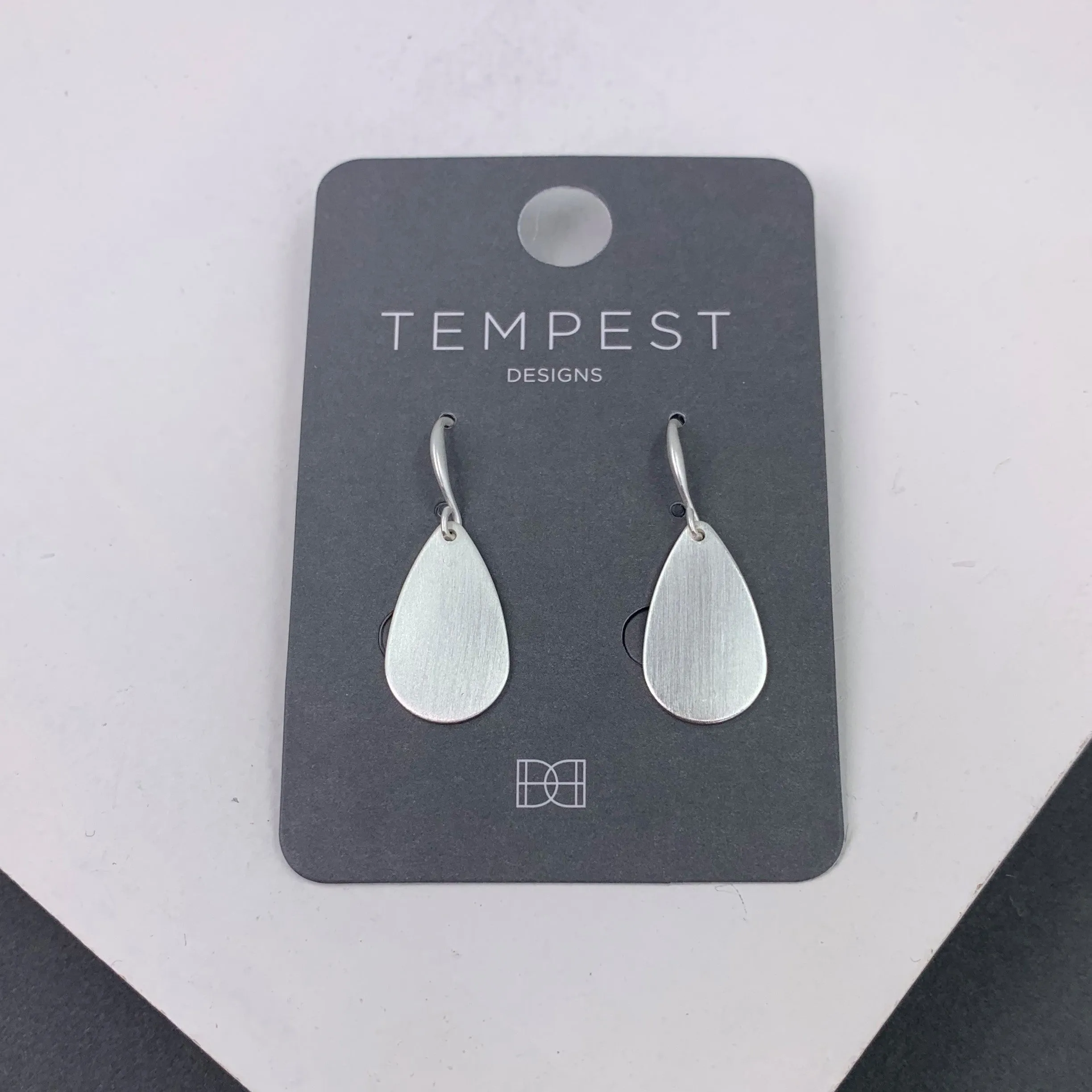 Scratched effect sleek drop earrings