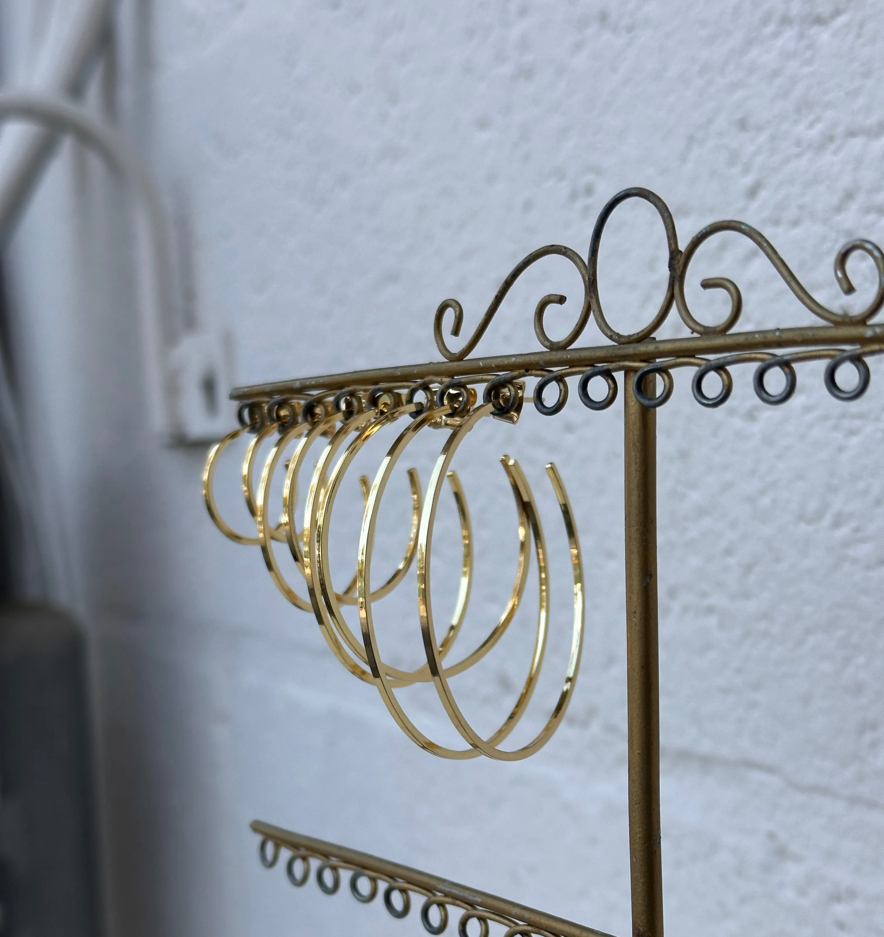 Sleek Hoop Collection