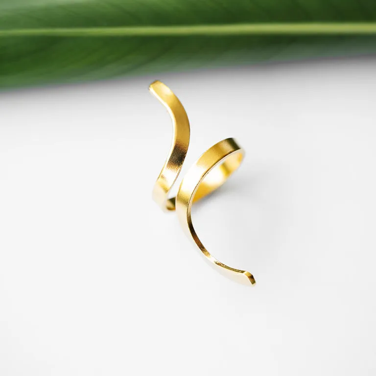 Sleek Twist Ring
