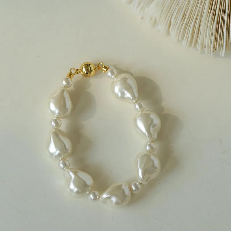 Stylish Baroque Pearl and Bead Beaded Bracelet with Magnetic Clasp