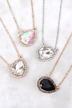 TEARDROP SHAPE PENDANT NECKLACE