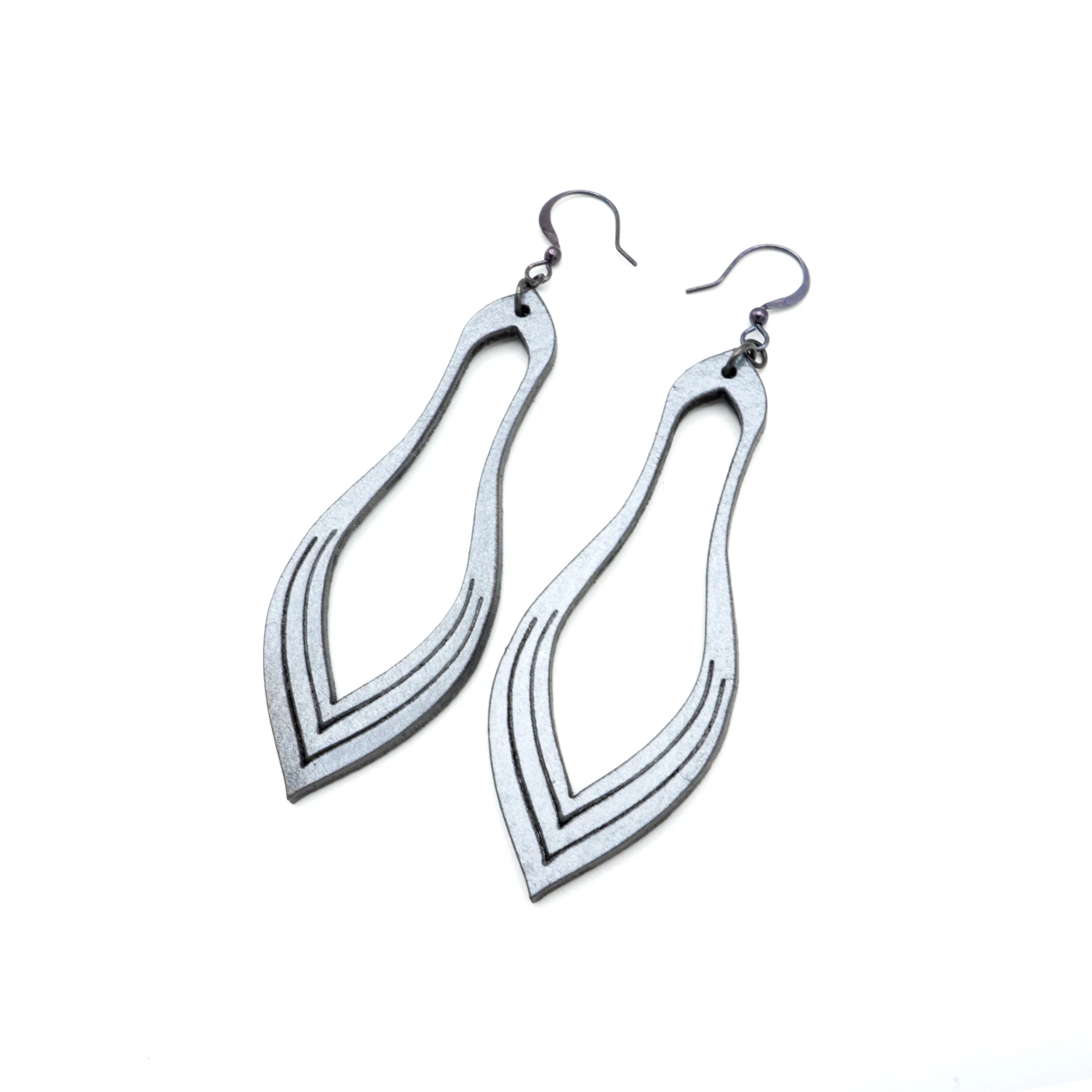 Terrabyte 02_2 // Leather Earrings - Silver