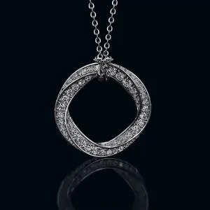 The Bond Pendant Necklace