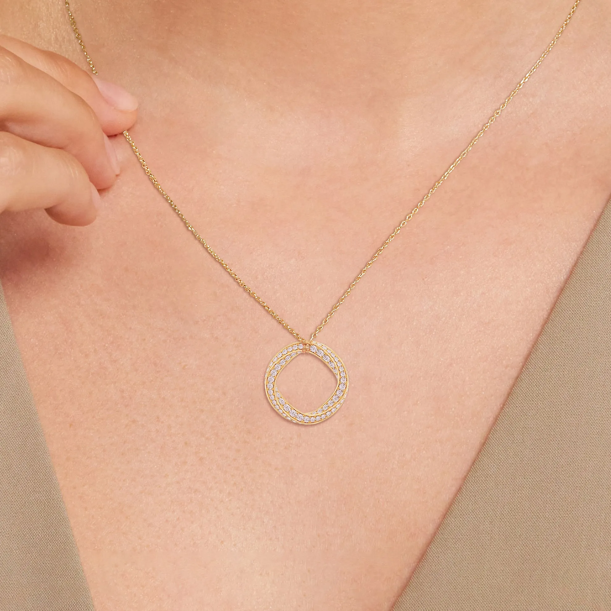 The Bond Pendant Necklace