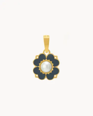 Timeless Pearl Blossom Pendant, Gold