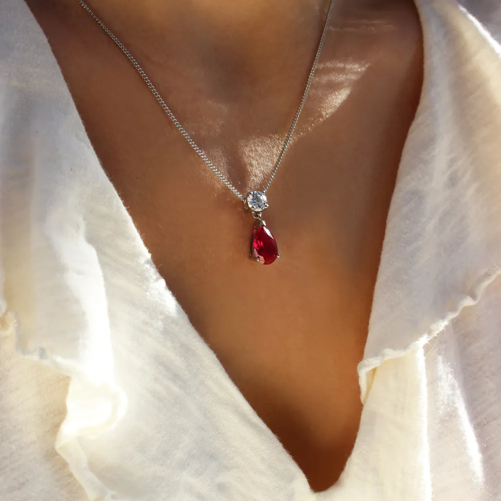 Tru-Ruby Chéri Amour Pendant