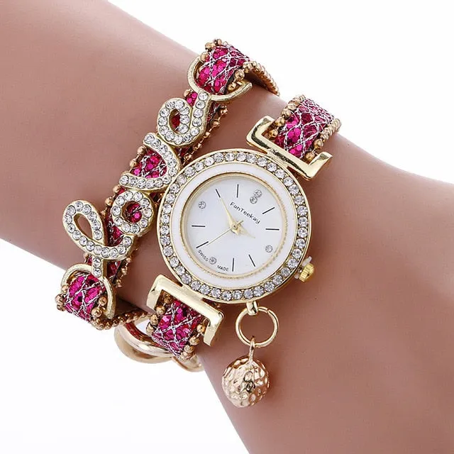 Wish Hot Selling Alloy Diamond Set LOVE Bracelets Fashion WOMEN'S Quartz Watch Coiling Pendant Fashion Watch JS1008