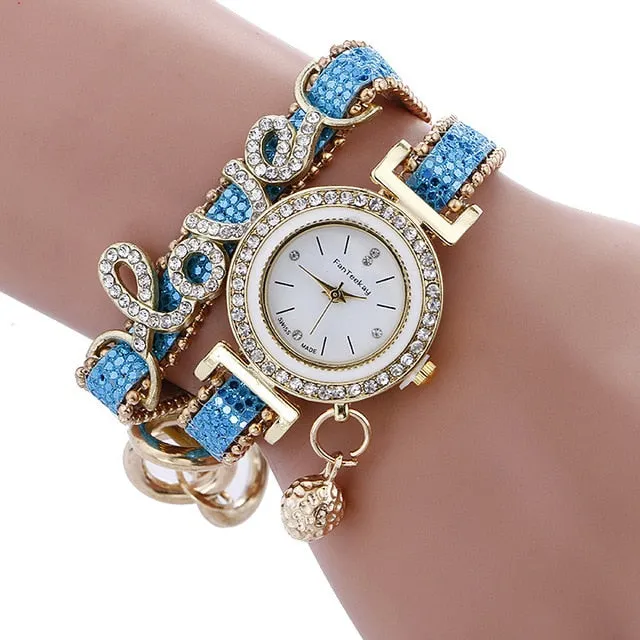 Wish Hot Selling Alloy Diamond Set LOVE Bracelets Fashion WOMEN'S Quartz Watch Coiling Pendant Fashion Watch JS1008