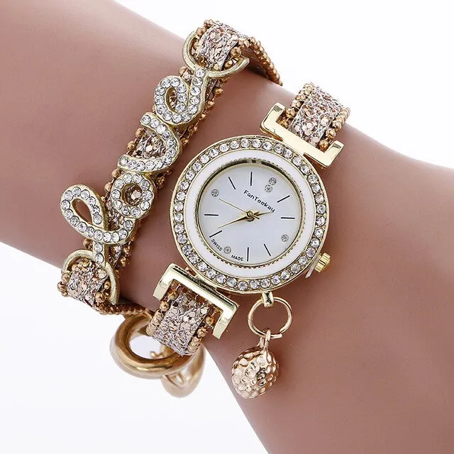 Wish Hot Selling Alloy Diamond Set LOVE Bracelets Fashion WOMEN'S Quartz Watch Coiling Pendant Fashion Watch JS1008