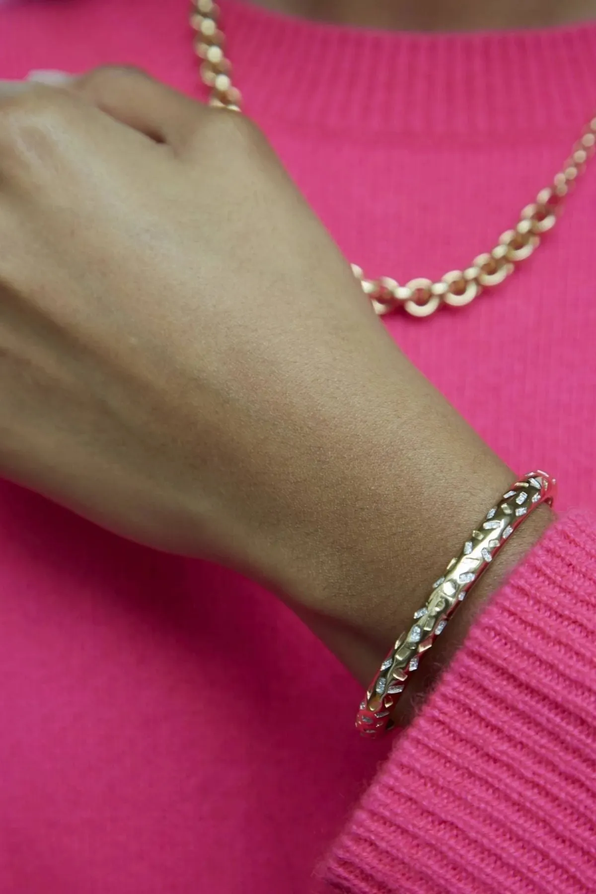 Yvonne Lon Tiger Claw Diamond Bangle - Yellow Gold